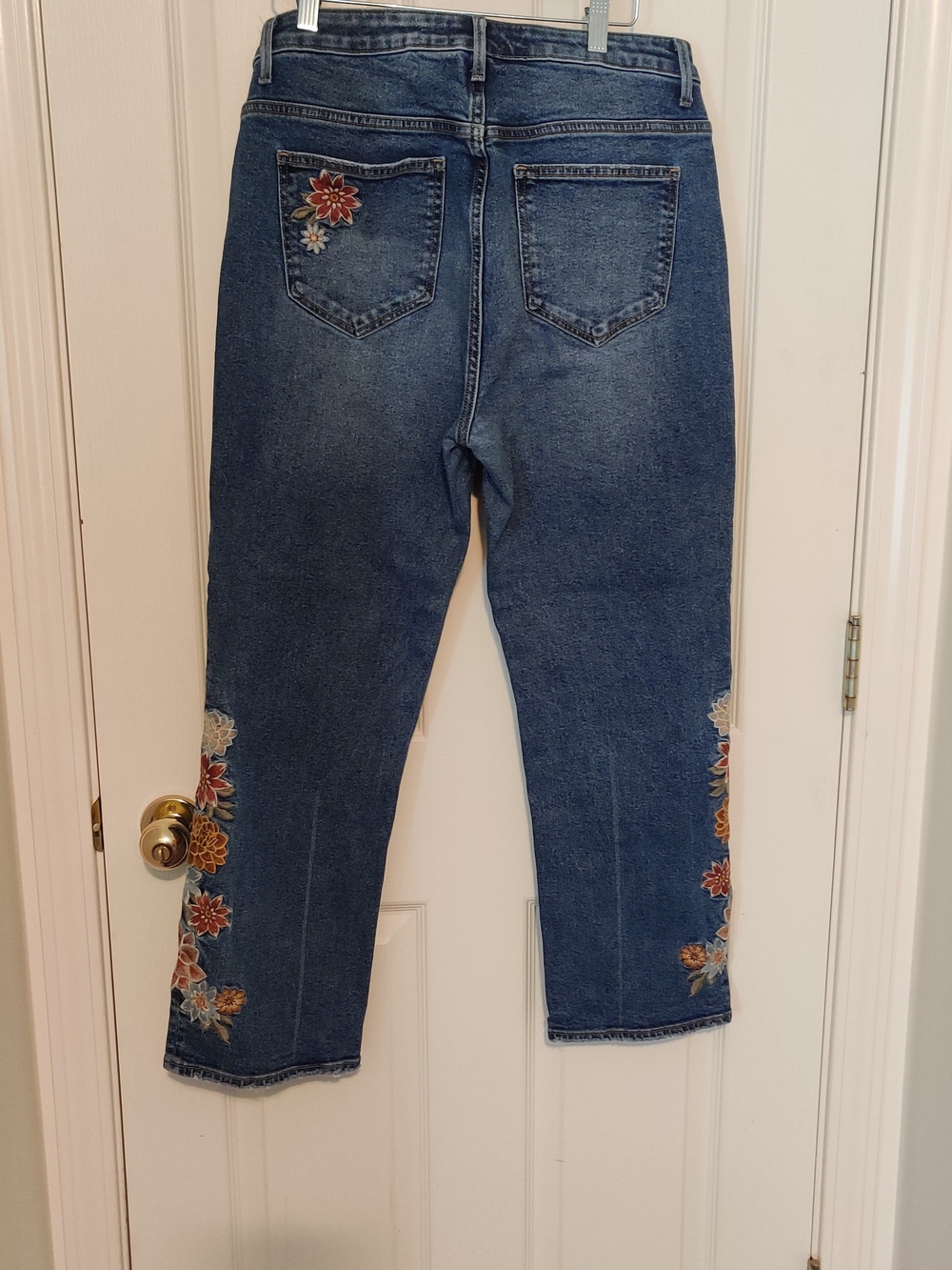 Driftwood Stella Bloom Embroidered Jeans in Dark Blue - Floral Detail - Picture 3 of 10